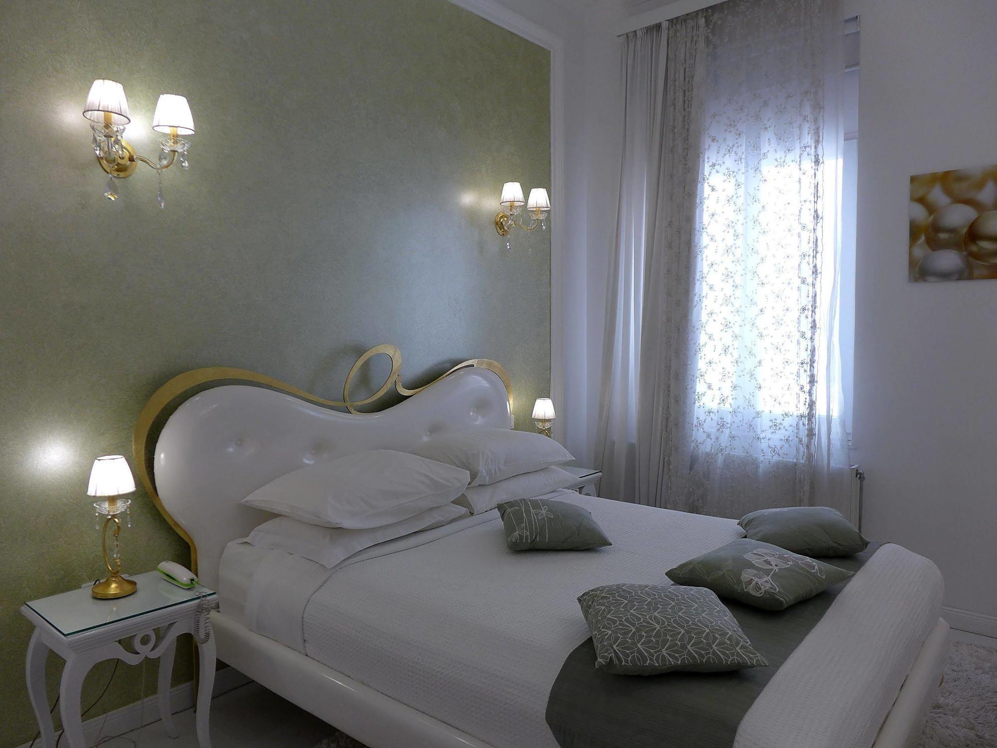 Astikon House Aparthotel Athens Ngoại thất bức ảnh